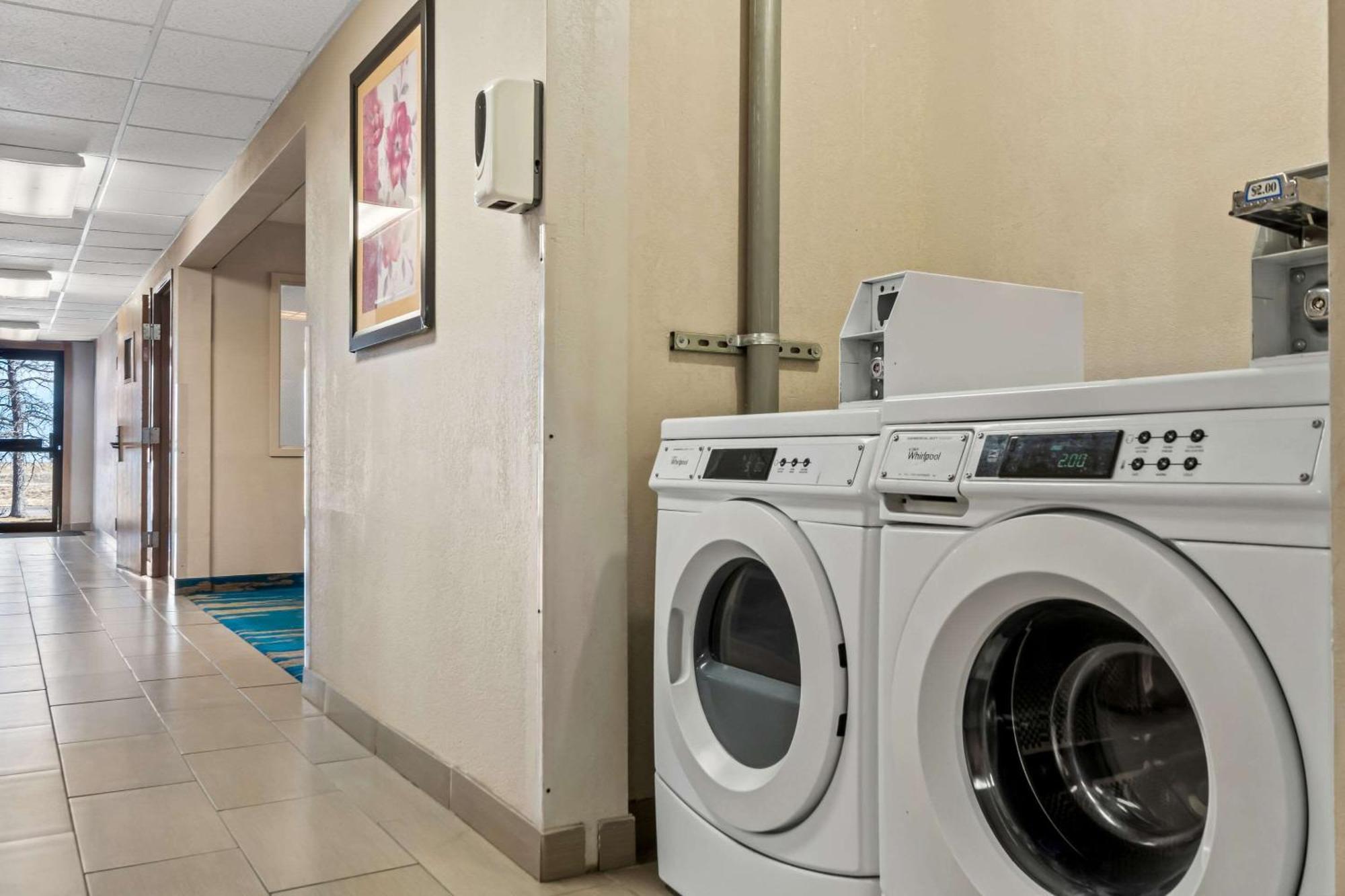 Quality Inn Sidney I-80 Esterno foto