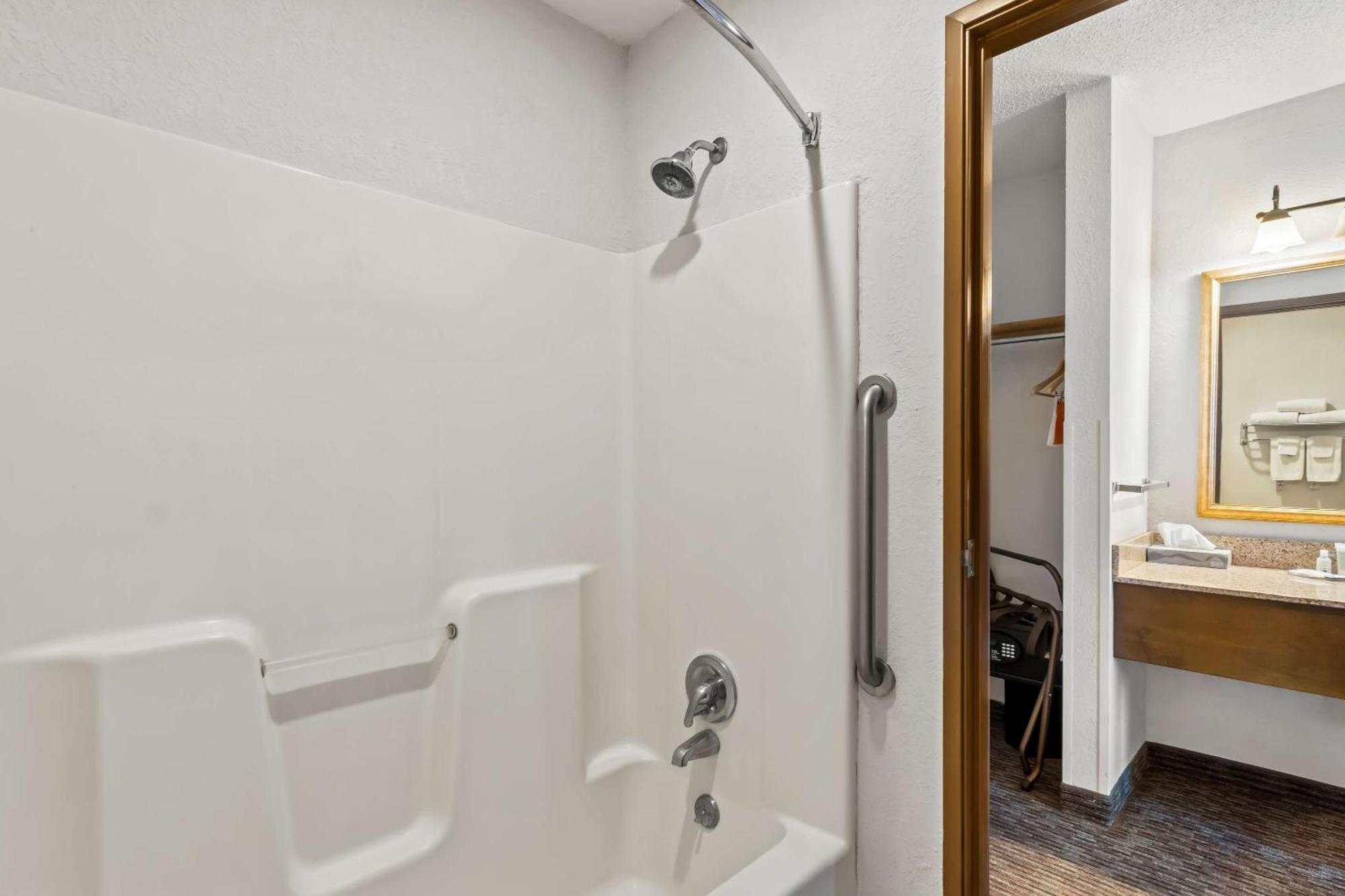 Quality Inn Sidney I-80 Esterno foto